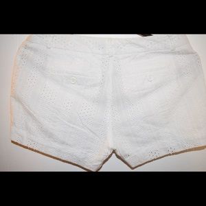 Women’s linen blend short white size small